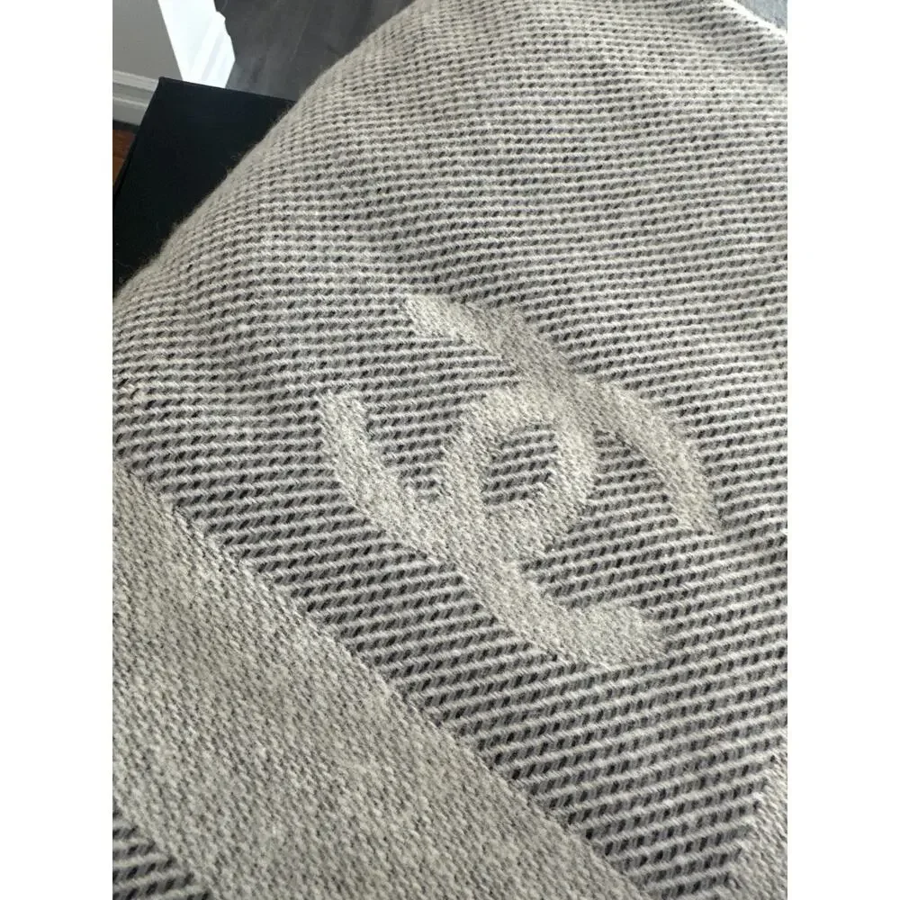 NWT Chanel Traveling Rug Wrap Wool Cashmere Blend